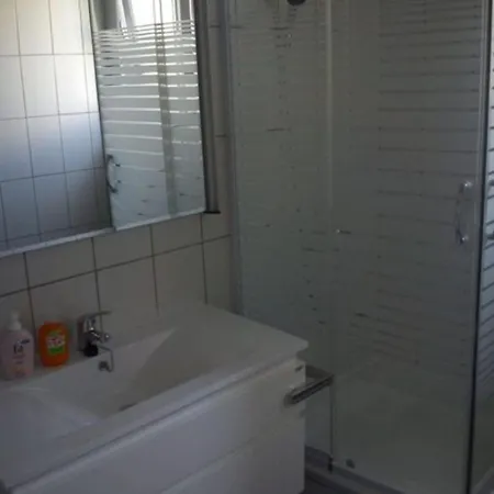 Markle Apartment *