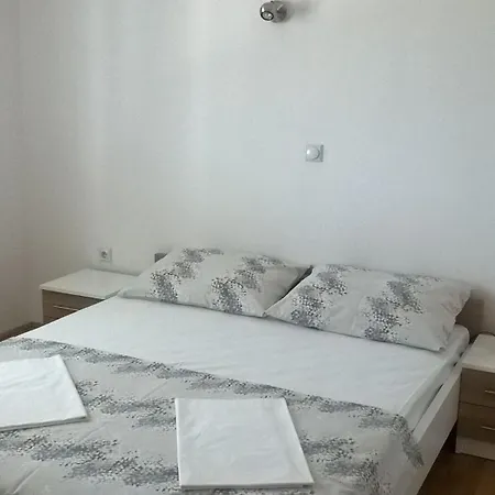 Markle Apartment