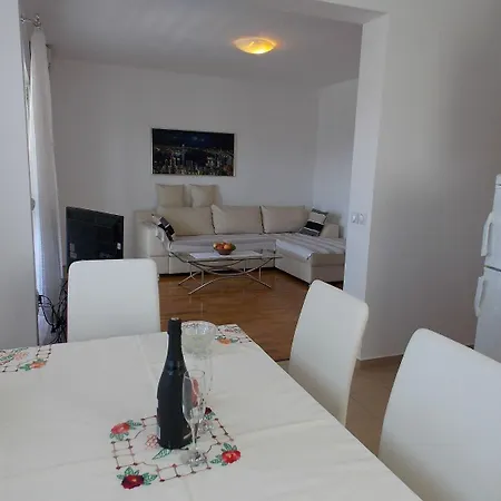 Apartment Markle